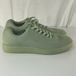 ATOMs Model 000 Walking Shoes Men US 8.75/ Women US 10.25 Olive Green Atoms